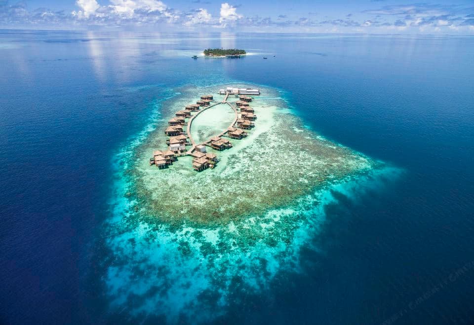 Raffles Maldives Meradhoo exterior